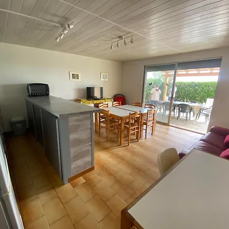 Rdc Acces Direct Plage, 8arist8 *